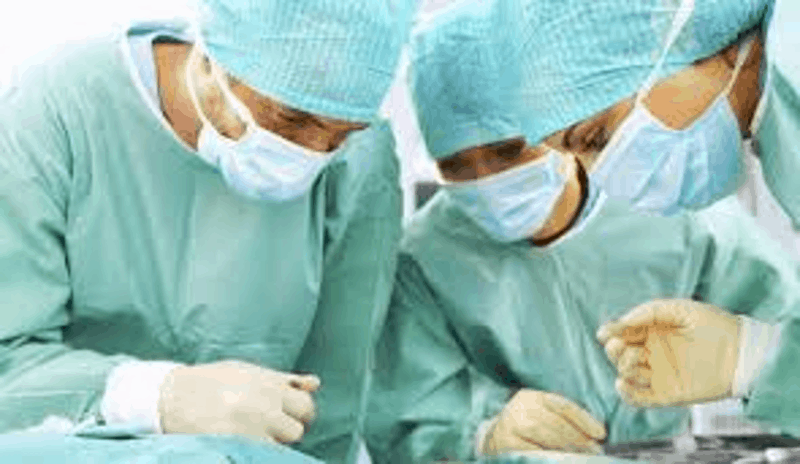 Уникална операция на рамо извършиха в УМБАЛ „Св. Георги“