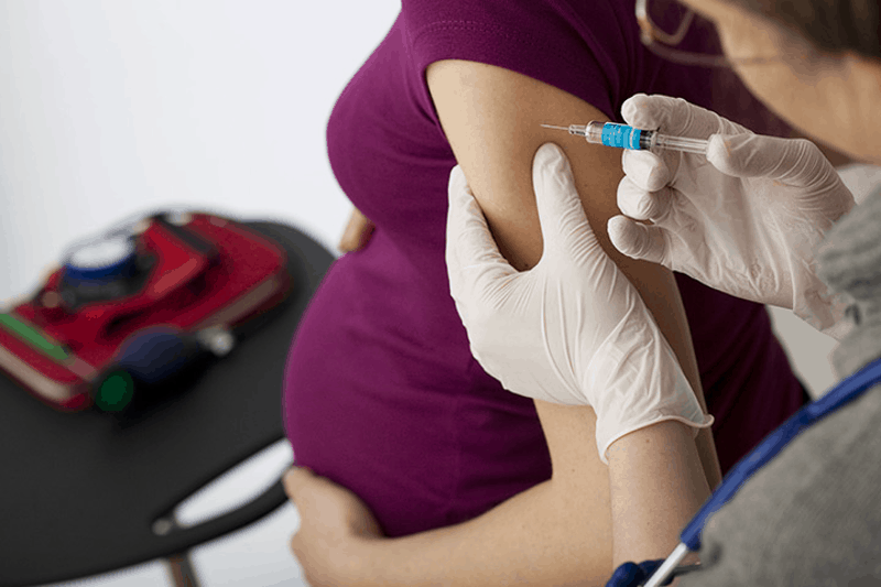 Ваксини и бременност