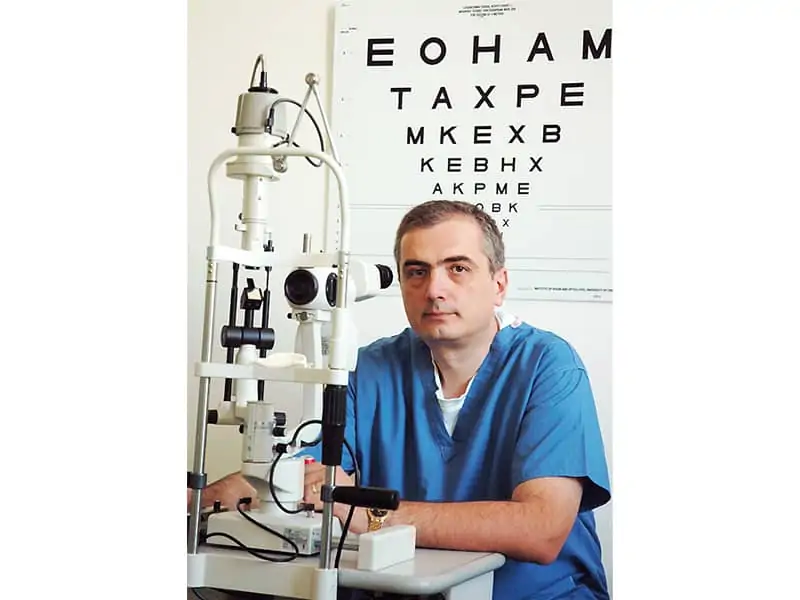 Доц. д-р Борислав Кючуков