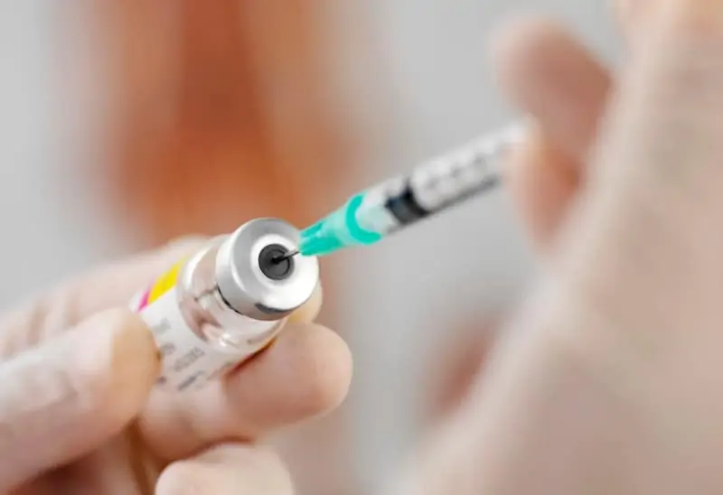 ЕК с инициатива срещу спада във ваксинациите