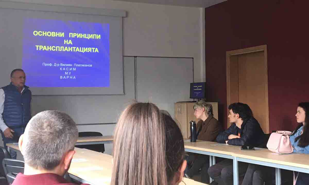 Студенти от НБУ участват в конкурс, посветен на донорството