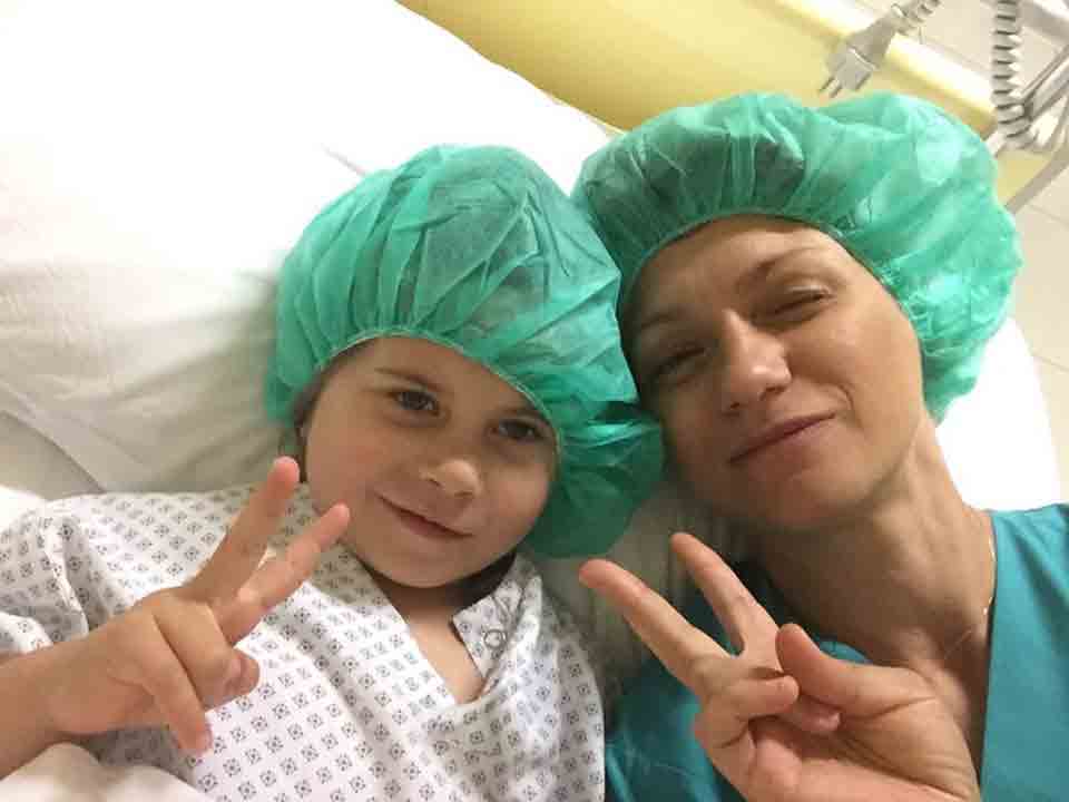 Вместо цветя и бонбони, кеш за Локомата