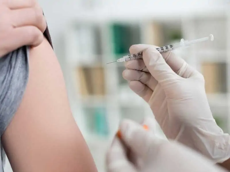 поставени дози ваксина