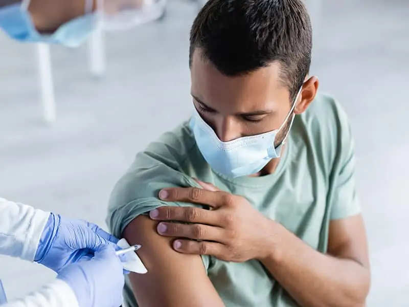 Поведение за ваксинация срещу SARS-COV-2 при пациентите с ревматологични заболявания