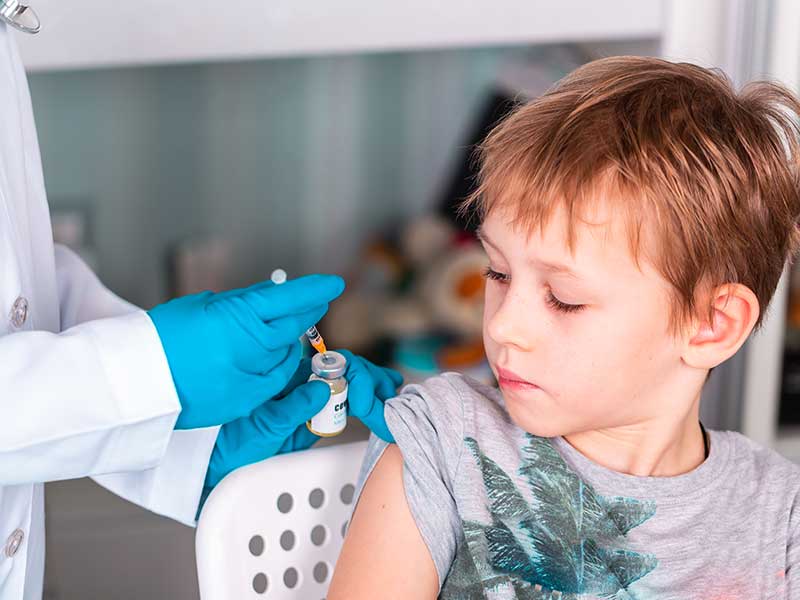 МЗ с насоки за имунизационен план за децата, които пристигат от Украйна