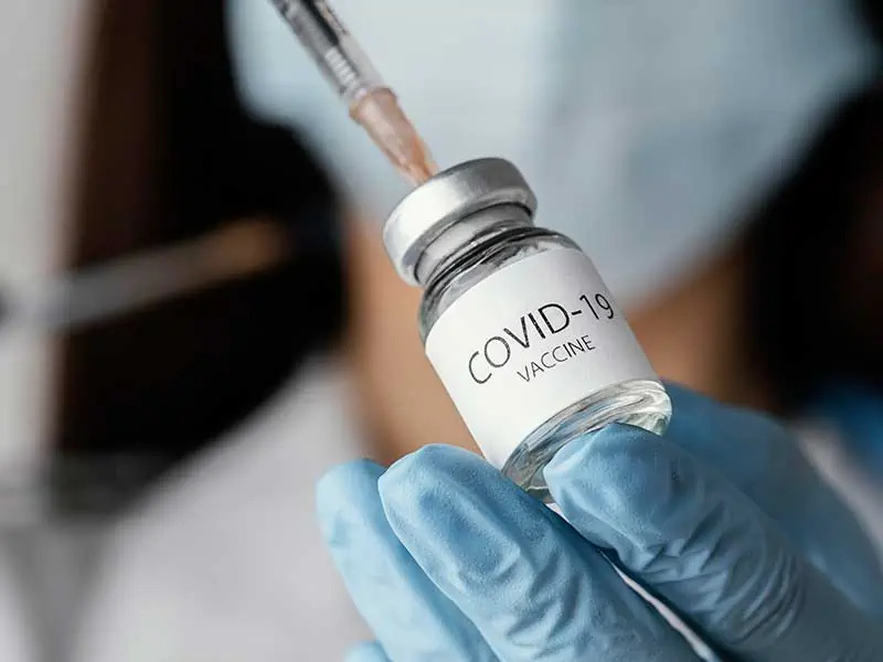 четвърта доза ваксина срещу COVID-19