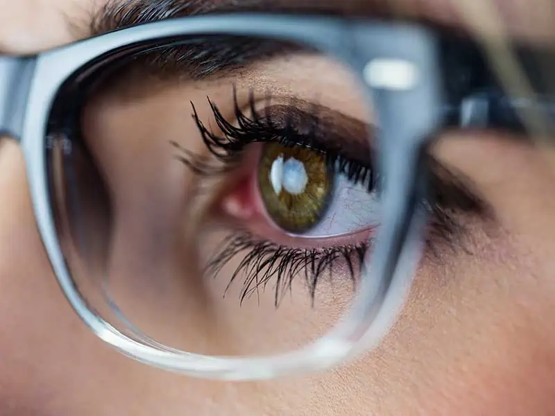 Приложение на Ocolut Combi  при диабетна ретинопатия и очни съдови инциденти – личен опит