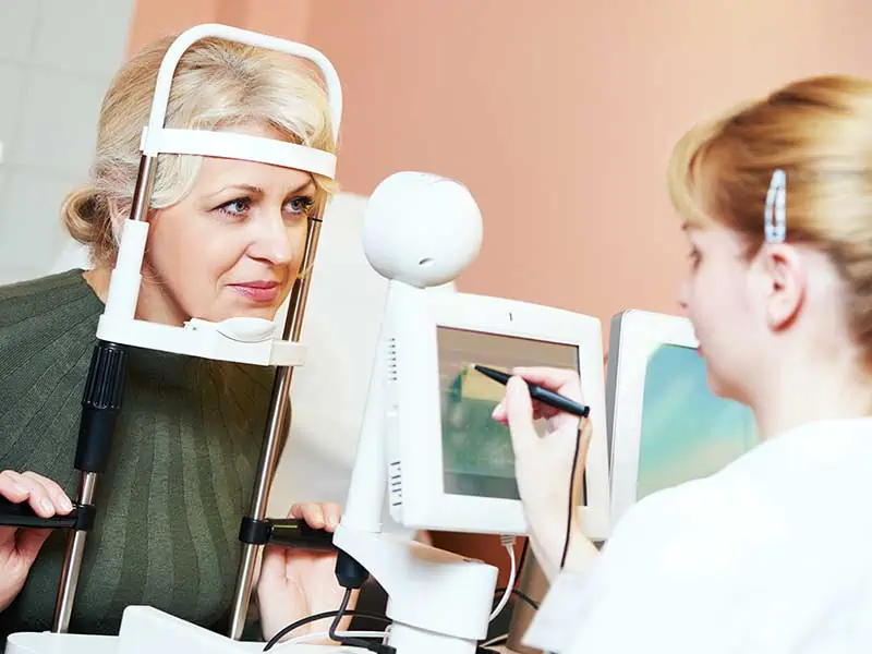 Вътреочните лещи с удължена дълбочина на фокуса – новата  перспектива в катаракталната хирургия