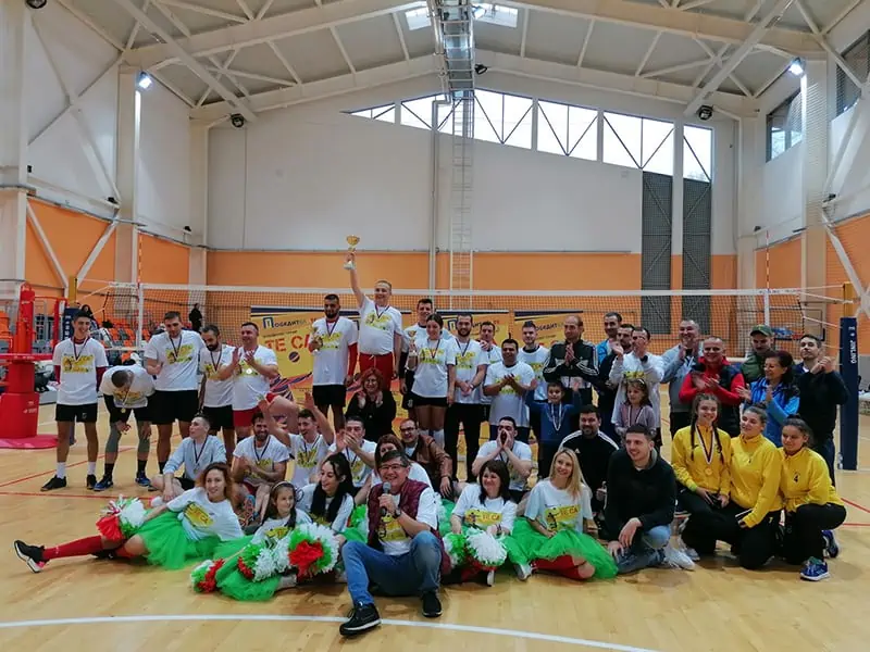 В истински спортен празник се превърна волейболният турнир „Те са“ от инициативата „Победителите“