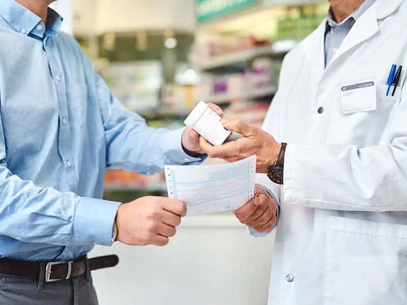 НЗОК: Когато аптеката не разполага с предписан продукт, фармацевтът е длъжен да го осигури до 24 часа