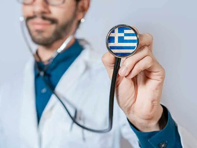 Гърция се бори с недостиг на медици