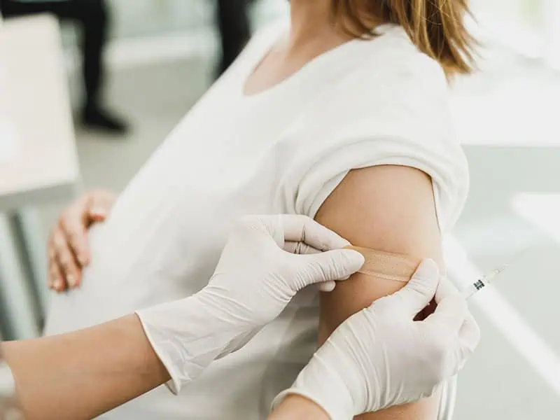Безплатни ваксини за коклюш за бременните у нас