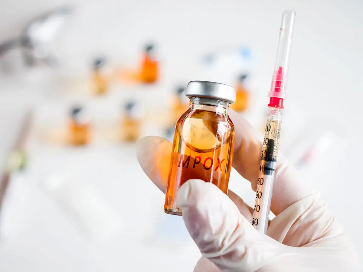 придобити случаи на mpox