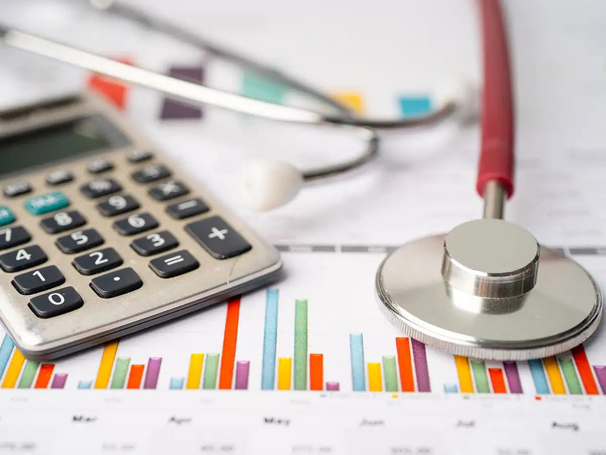 механизмите за заплатите на младите лекари